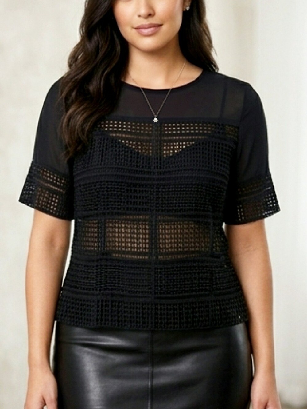 Banana Republic Black Linen Geometic Crochet Short Sleeve Top